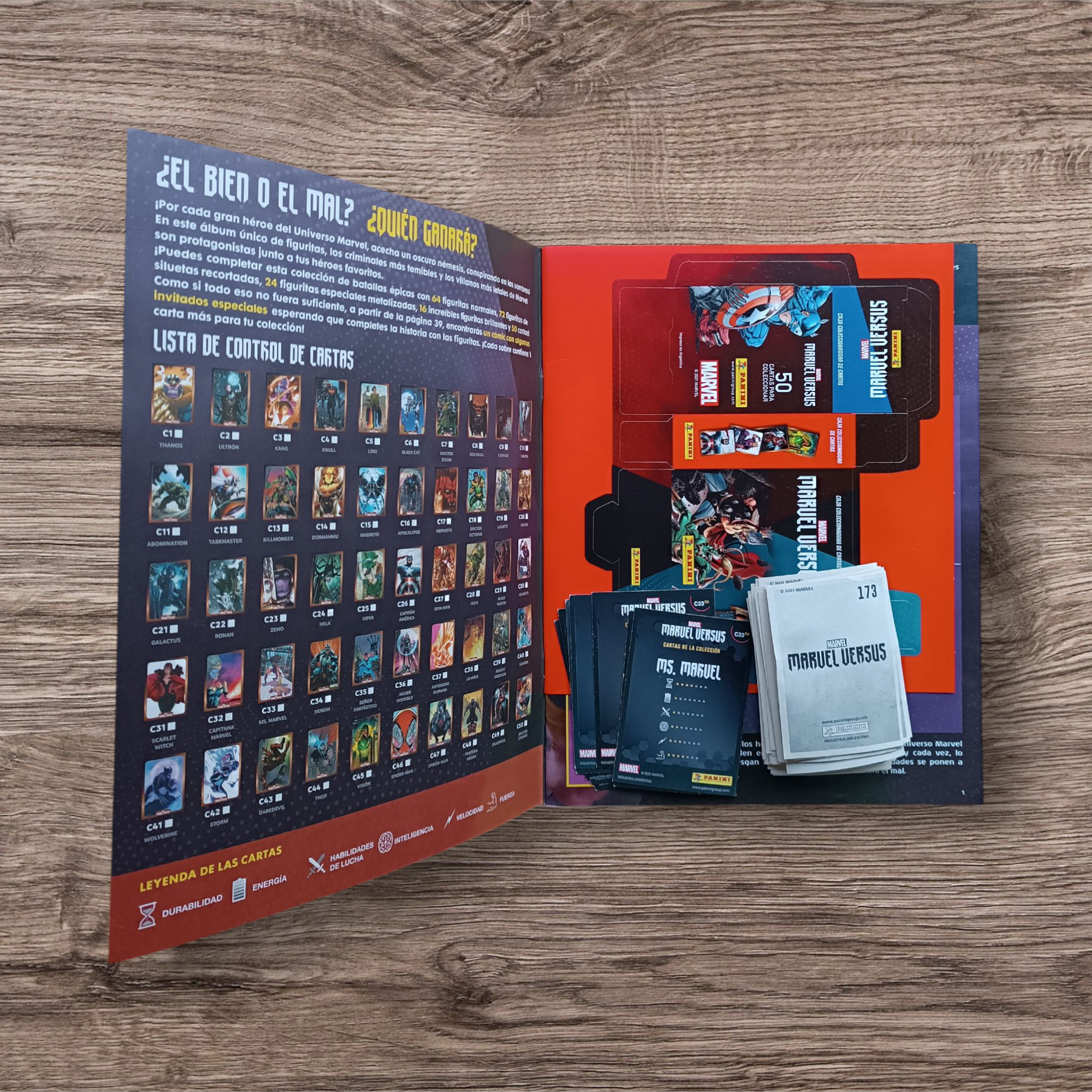 Extraordinario combo de álbum + 65 figuritas + 8 cartas Marvel Versus