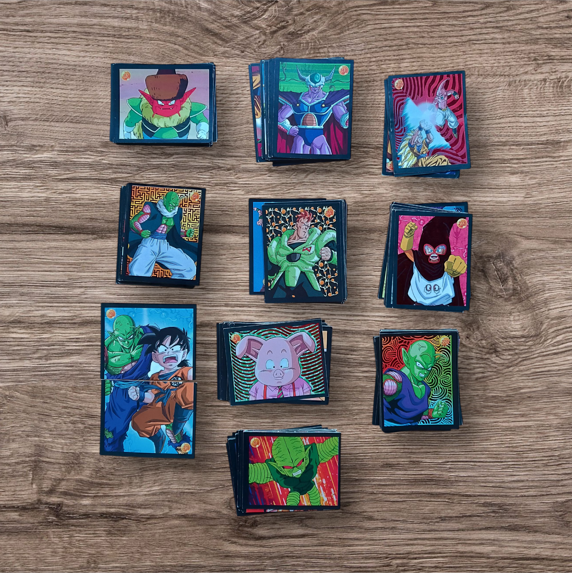 Lote 193 figuritas Muy linda colección Dragon Ball