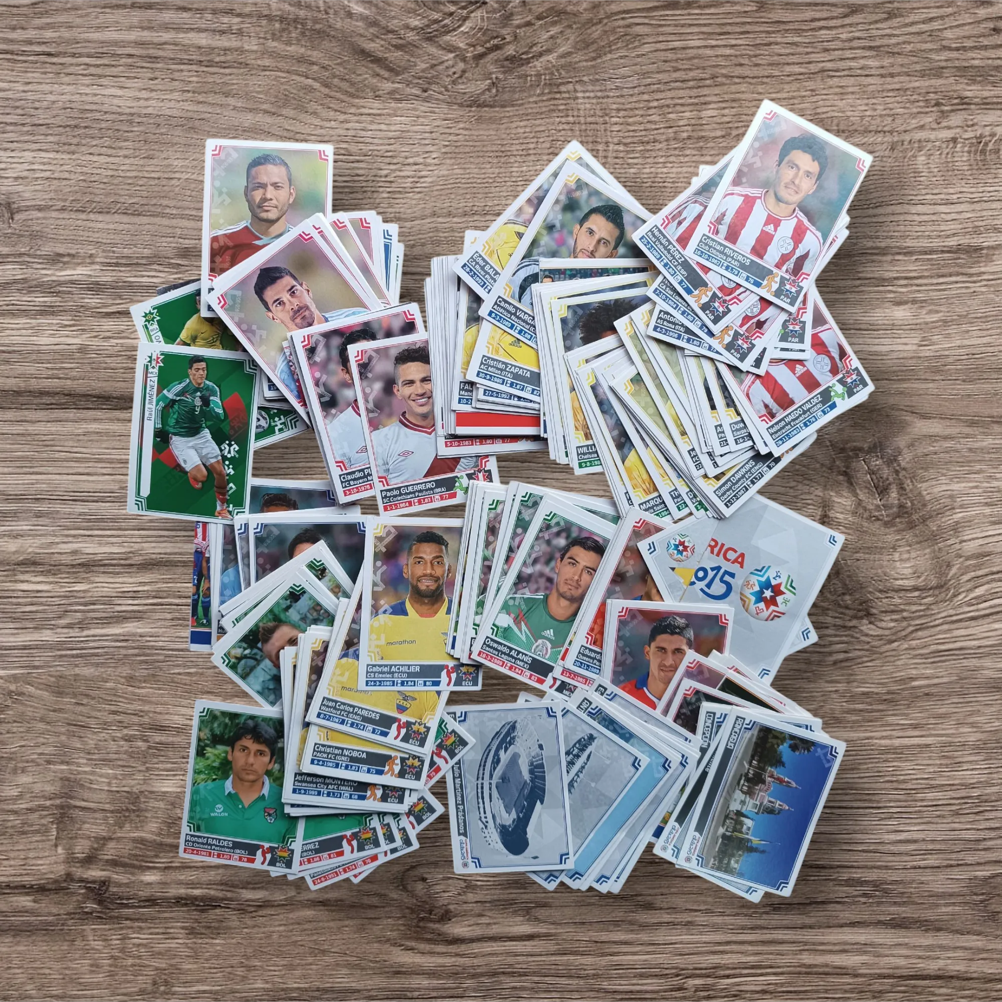Lote 291 figuritas sin repetir Copa América Chile 2015
