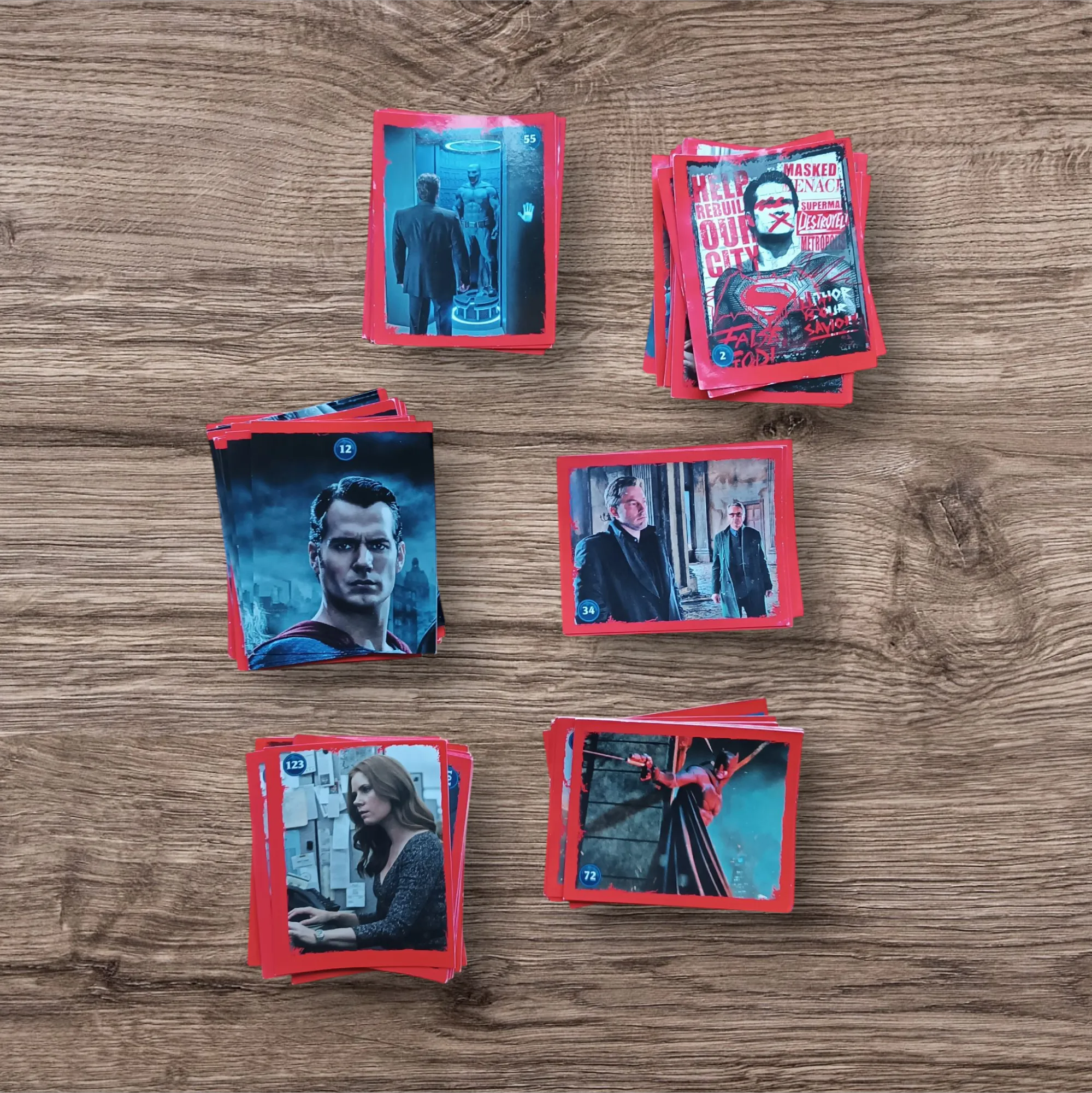 Lote 88 figuritas Batman vs Superman