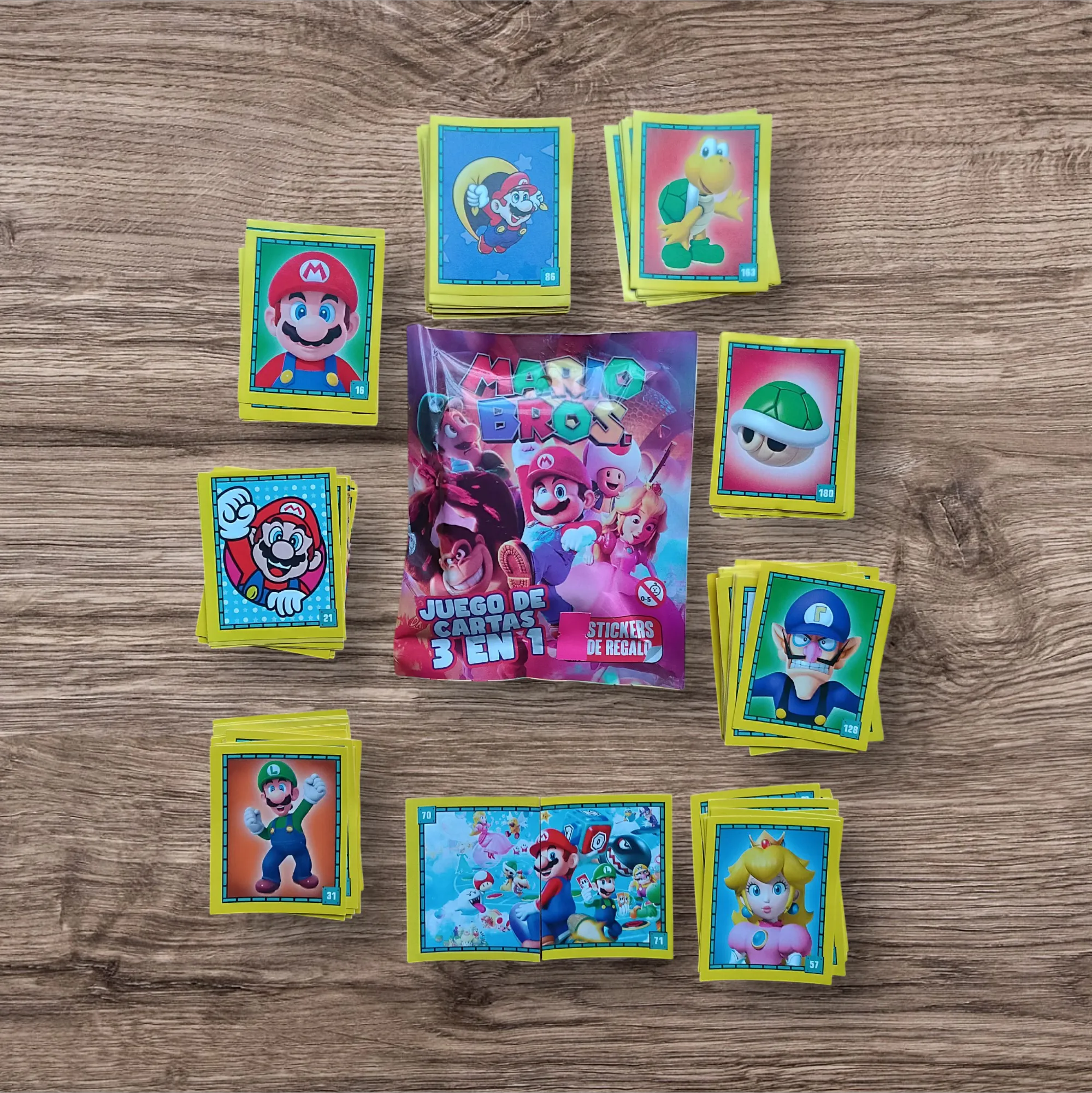 Lote 135 figuritas sin repetir+ Juego de cartas Mario bros