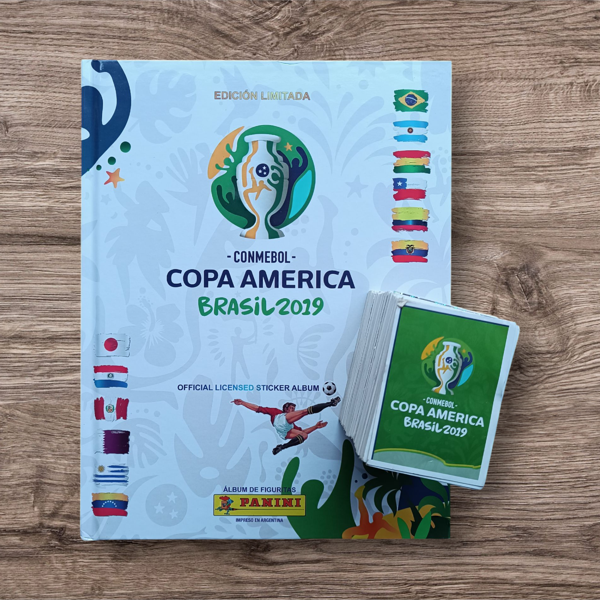 Álbum tapa dura + 394 figuritas sin repetir Copa América 2019