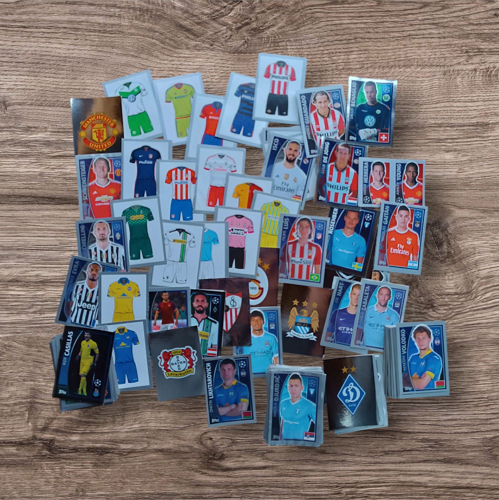 Lote 295 figuritas sin repetir Champions League
