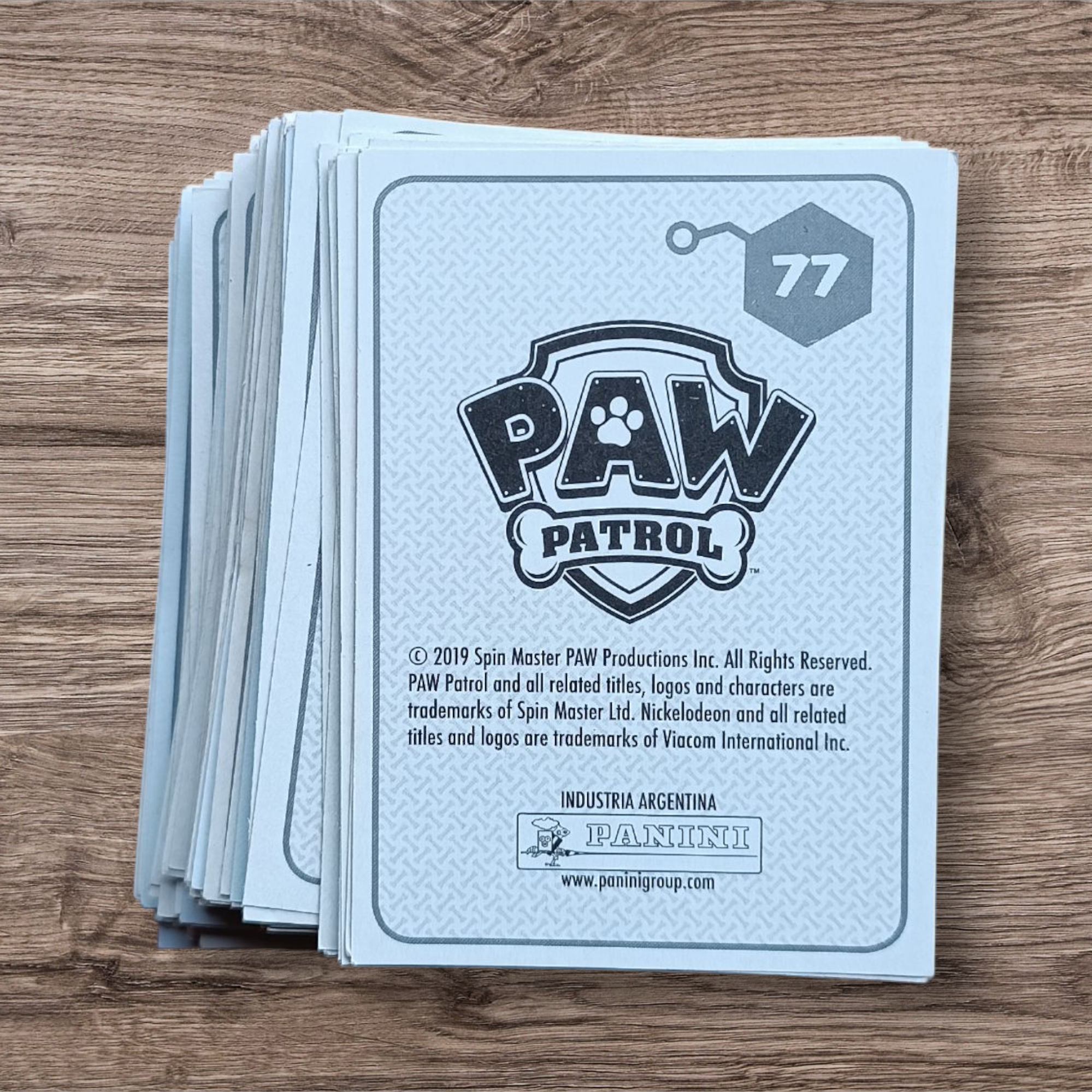 Lote 140 figuritas sin repetir Paw Patrol