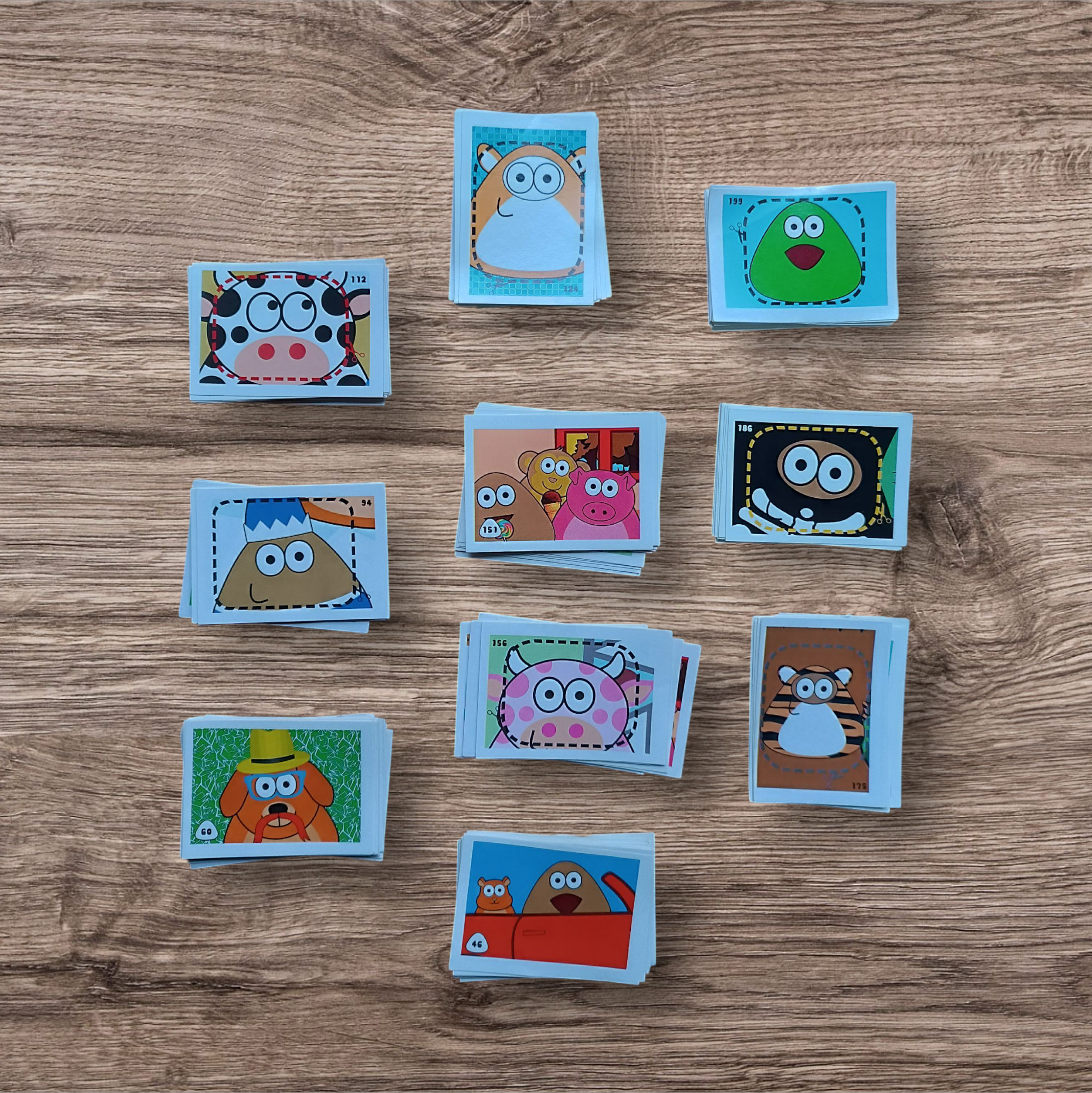 Lote 169 figuritas Pou