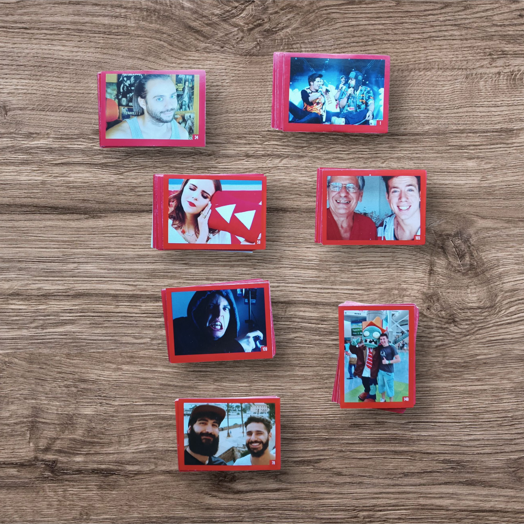 Lote 74 figuritas sin repetir Youtubers