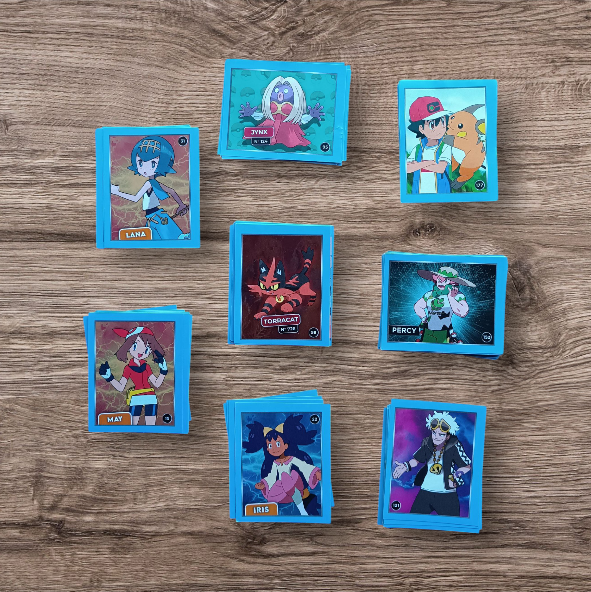 Lote 86 figuritas sin repetir Pokemon
