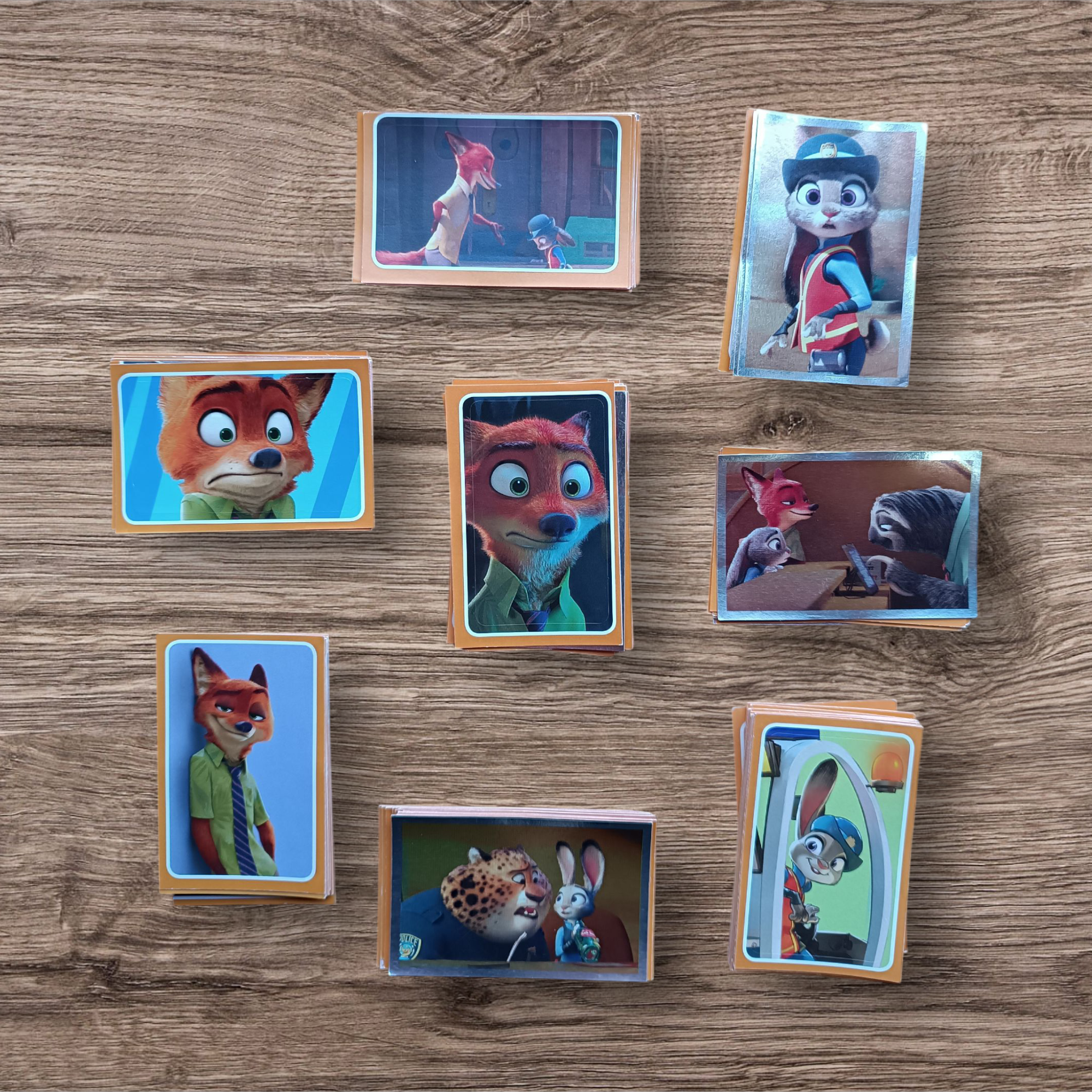 Lote 129 figuritas Zootopia