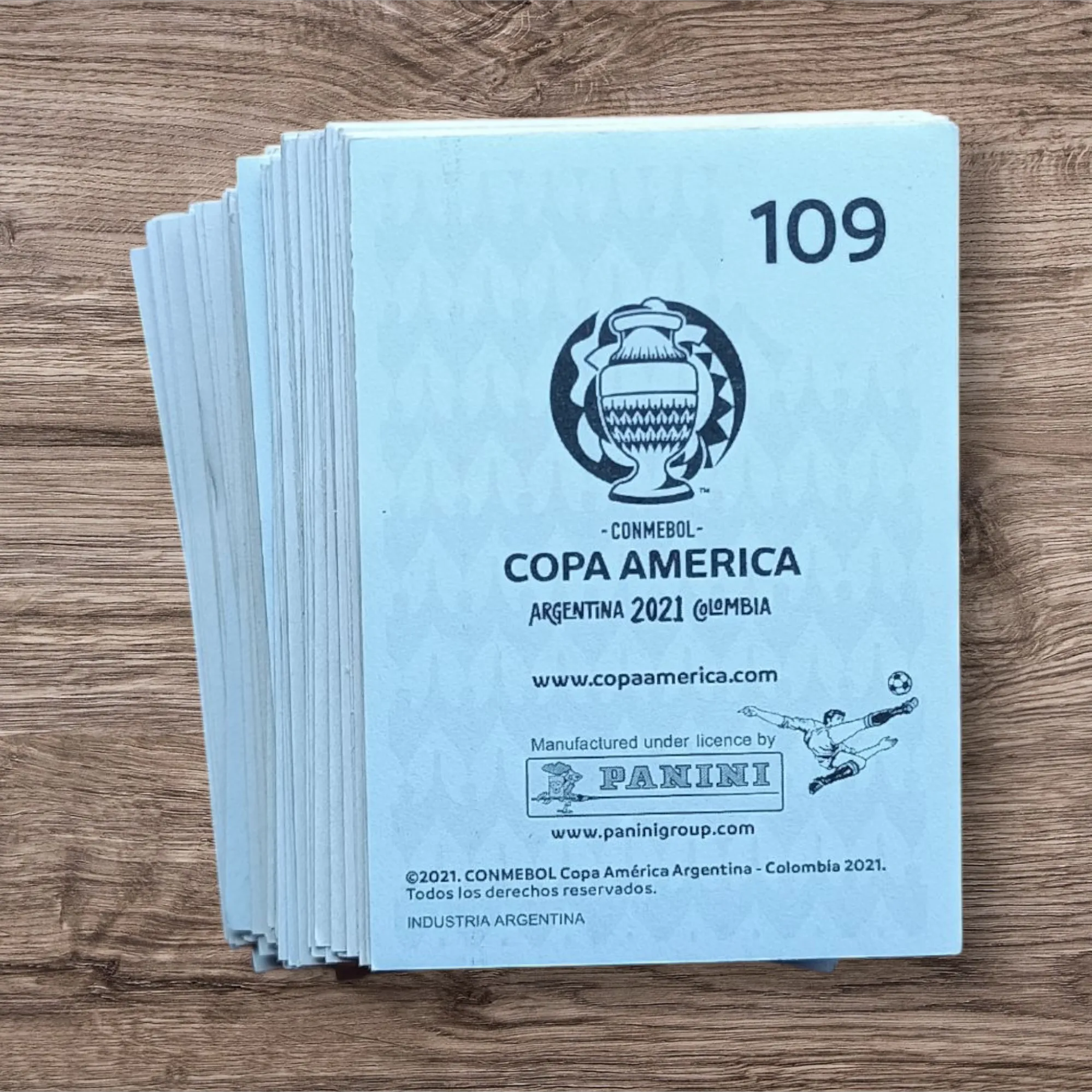 Lote 175 figuritas sin repetir Copa América 2021 Preview
