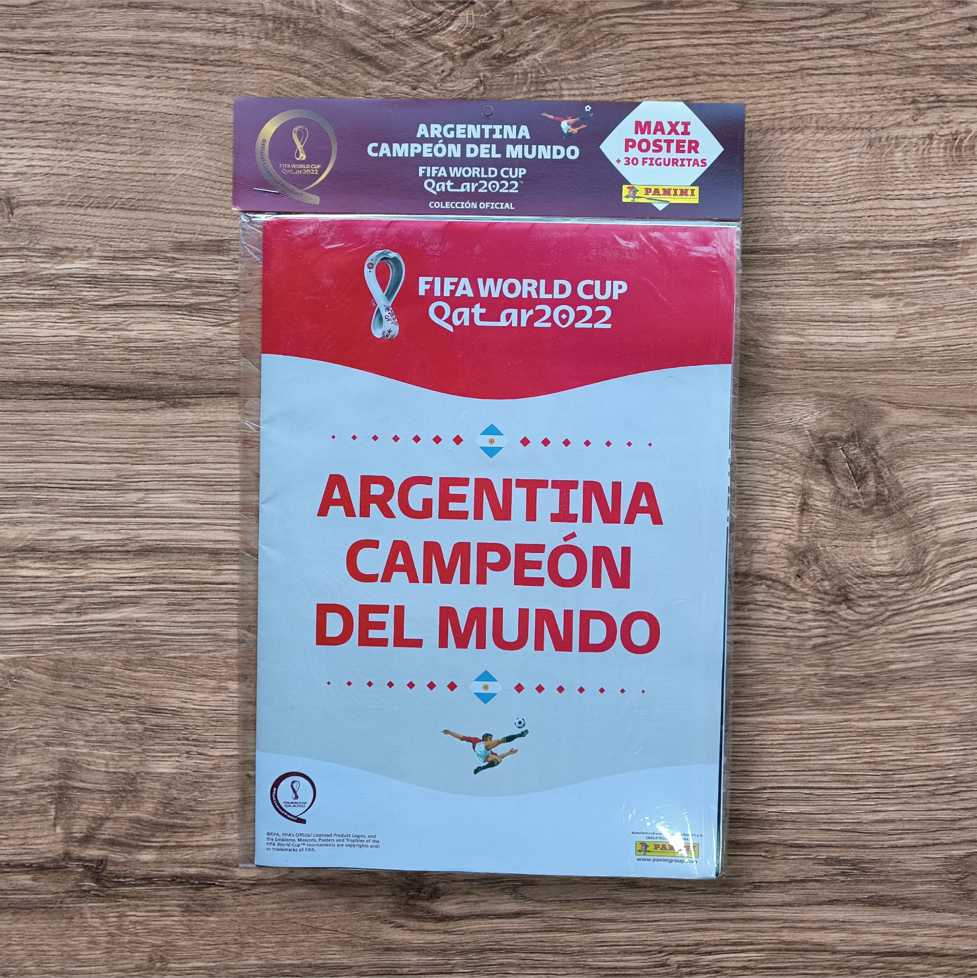 Maxi Póster con todas las figuritas a pegar Argentina campeón del mundo