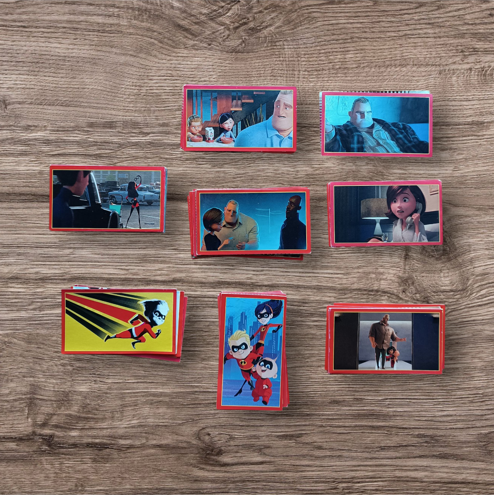 Lote 79 figuritas sin repetir Los Increíbles 2